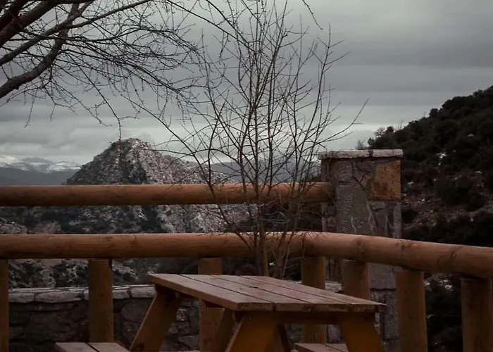 Agno - αγνώ Ano Karies